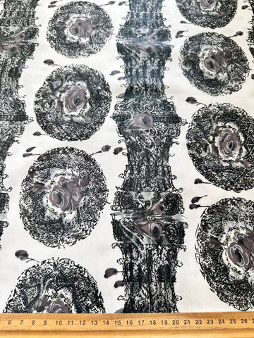 Vintage Fabric 1960s Dramatic Black Roses & Column Polished Cotton 88cm Wide