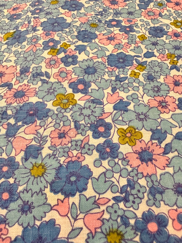 LAST PIECE Vintage Fabric 1960s Bright Retro Floral Pink Blues Cotton 86cm x 50cm