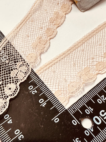 Vintage Lace Trim 1950s France French Ecru Coffee Net 28mm Wide