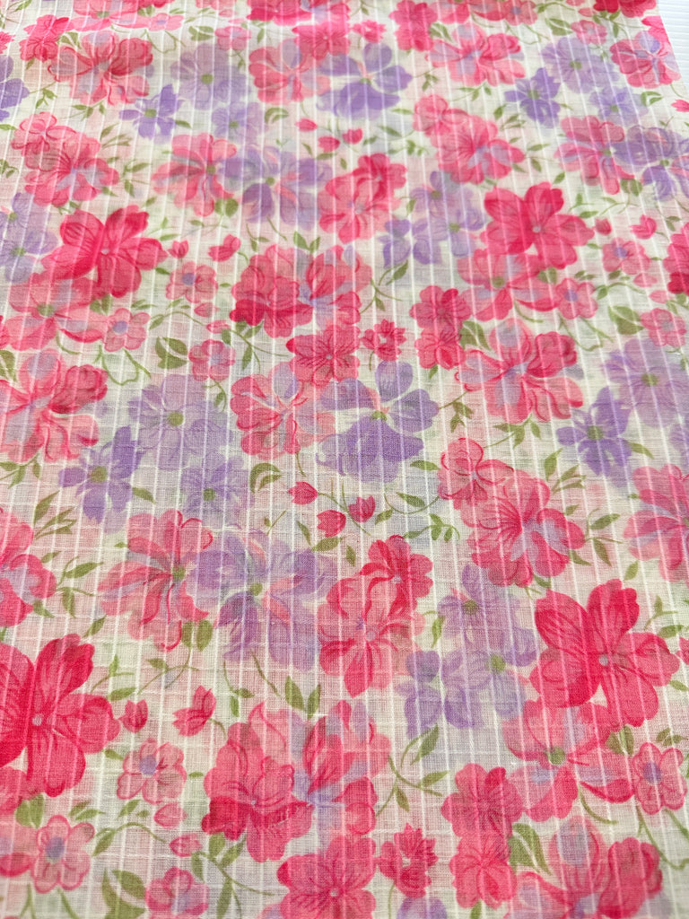 Vintage Fabric 1960s Bright Pink Lavender Floral on Textured Blend 88cm Wide