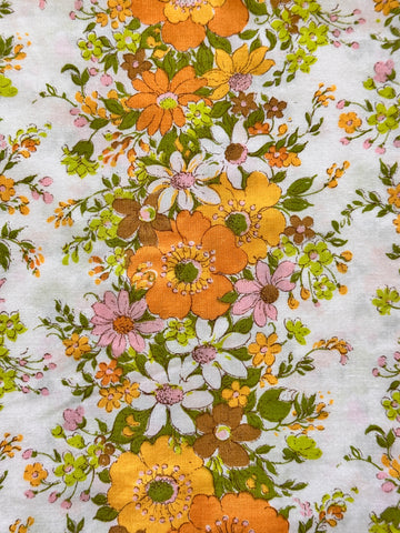 4m LEFT: Vintage Fabric Cotton Blend Sheeting 1970s Hippie Boho Flowers 90cm Wide