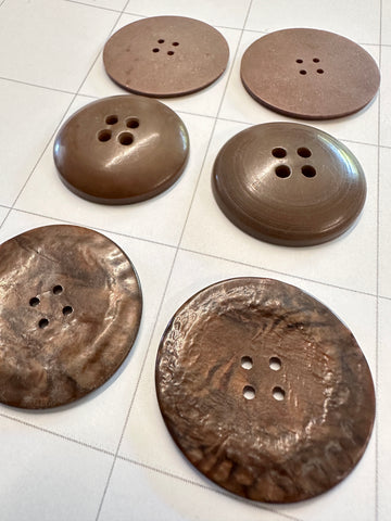 THREE PAIRS x LARGE BROWN BUTTONS: Bulk Curated Vintage Modern 30mm+ Mixed Shades Sizes Materials