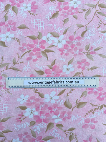Vintage Fabric Cotton Sheeting 1980s Pretty Mottled Pink Spot & Floral 100cm Wide