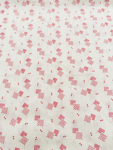 LAST PIECE Vintage Fabric 1980s Light Weight Cotton w/ Pink Lines Shapes 88cm x 50cm