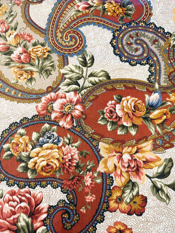 REMNANT Vintage Fabric 1980s Romantic Floral in Paisley Drapery Cotton Chintz 76cm x 83cm