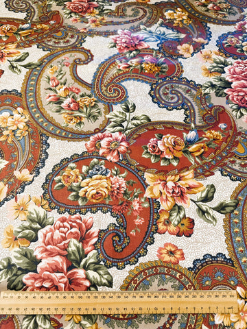 REMNANT Vintage Fabric 1980s Romantic Floral in Paisley Drapery Cotton Chintz 76cm x 83cm