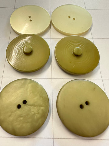 THREE PAIRS x LARGE GREEN BUTTONS: Bulk Curated Vintage Modern 30mm+ Mixed Shades Sizes Materials