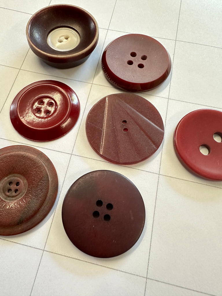 Red Button Ebay 6 x LARGE RED BUTTONS: Bulk Curated Vintage Modern 30mm+ Mixed Shades ...