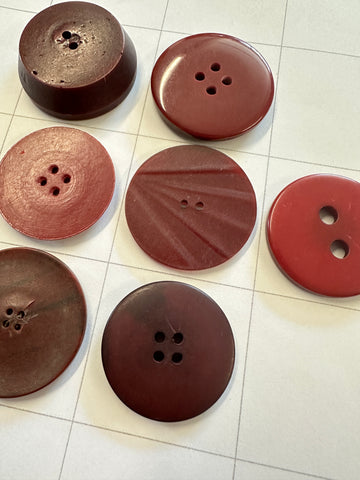 6 x LARGE RED BUTTONS: Bulk Curated Vintage Modern 30mm+ Mixed Shades Sizes Materials
