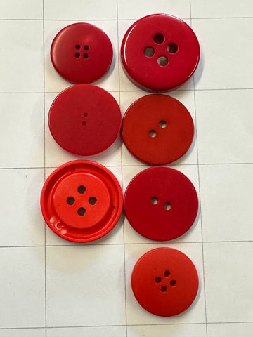 6 x LARGE RED BUTTONS: Bulk Curated Vintage Modern 30mm+ Mixed Shades Sizes Materials
