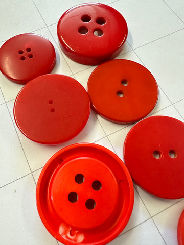 6 x LARGE RED BUTTONS: Bulk Curated Vintage Modern 30mm+ Mixed Shades Sizes Materials