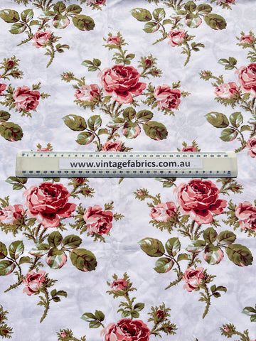 Modern Fabric 2000s Quilt or Decorator Cotton Robyn Pandolph Wild Rose Farm SSI 144cm Wide