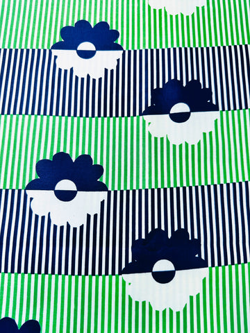 REMNANT Vintage Fabric 1960s Crispy Polished Cotton Mod Daisy Blue Green 44cm x 40cm