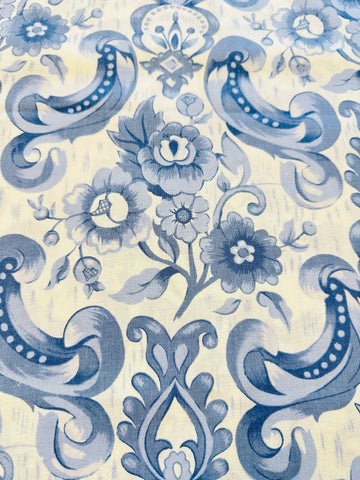 LAST 1/2m: Modern Quilt Cotton Blue Scrolls on Pale Blue 112cm Wide