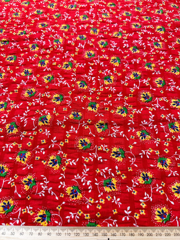 Vintage Fabric 1970s Cotton Seersucker Red & White Flowers Leaves Hippie Boho 98cm Wide