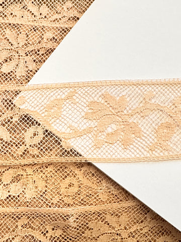 Vintage 50s France French Lace Trim Ecru Delicate Cotton 30mm Wide