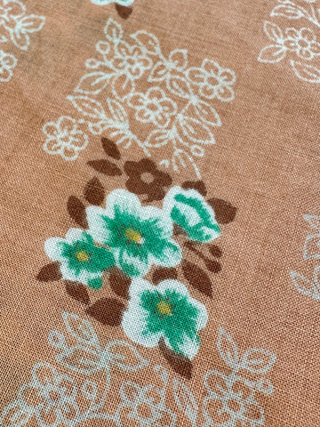 4.5m LEFT: Vintage Fabric 1980s? Light Weight Dusky Pink Floral w/ Green Flowers