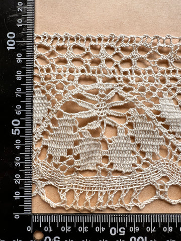 1.5m LEFT: Vintage Lace Intricate Handmade? Ecru Cotton Pins & Bobbins Very Wide 10.5cm