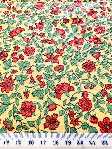 LAST PIECE Vintage Fabric 1970s Country Floral on Yellow Cotton Twill 88cm Wide