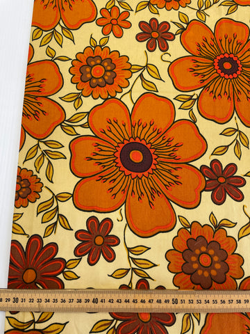 ONE ONLY: Sheridan Serenade 1970s Vintage Fabric Flower Power Retro 112cm x 50cm