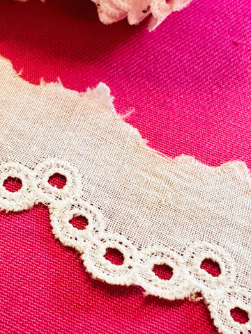 Vintage Cotton Trim 1980s? 70s? Loop Edge Broderie Anglaise 25mm Wide