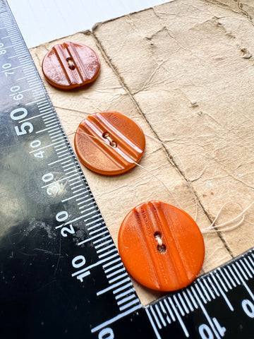 ONE SET ONLY: Vintage Buttons 30s? Art Deco Burnt Orange Bakelite on Card 2-Hole 18mm x 3