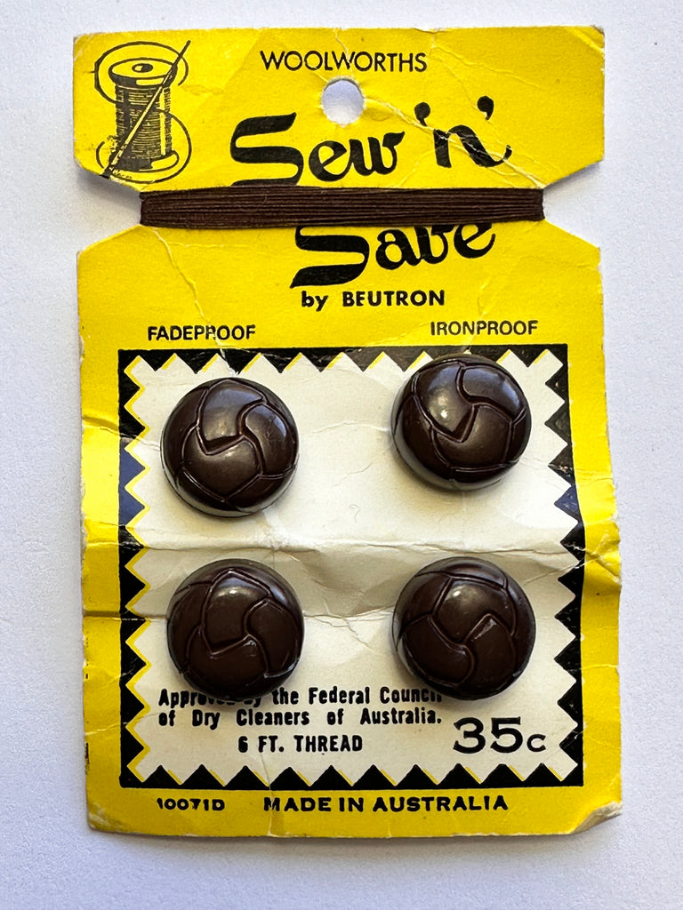 Beautron Chocolate 15mm Buttons on Original Card