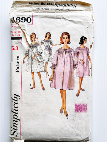 MISSES' NIGHTGOWN + ROBE: Simplicity Sewing Pattern c. 1962 Size 12 Complete *4690