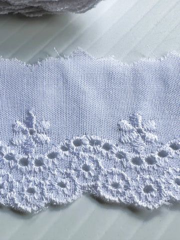 2.5m LEFT: Modern Trim Broderie Anglaise White Cotton Blend 40mm Wide