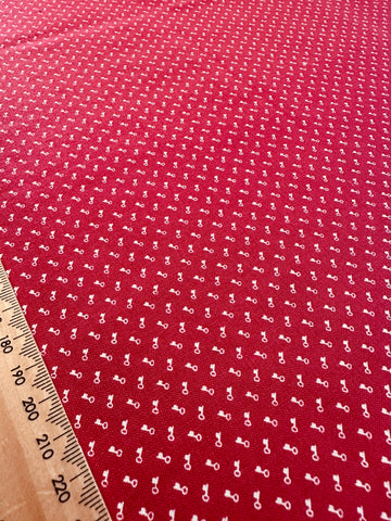 LAST PIECE Modern Fabric Windham Fabrics Devon Shirtings White Keys on Dark Coral Nancy Gere 112cm x 50cm