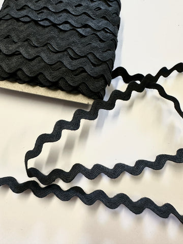 Vintage? Modern? Trim Ric Rac Black Rayon 5mm Wide