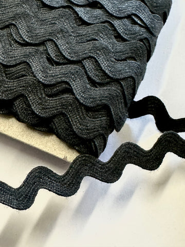 Vintage? Modern? Trim Ric Rac Black Rayon 5mm Wide