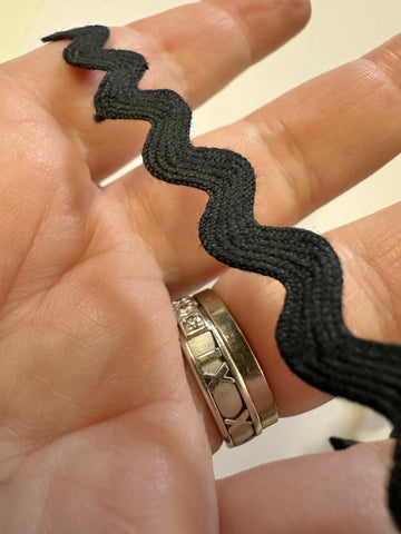 Vintage? Modern? Trim Ric Rac Black Rayon 5mm Wide