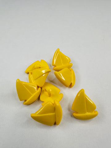 Vintage Novelty Buttons Yellow Sailboats Yacht Shank 15mm x 18mm x 2