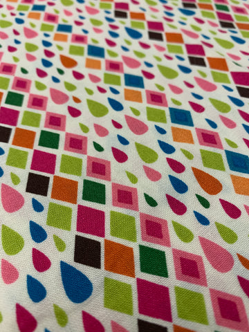LAST PIECE: Modern AMF quilt cotton with bright drops and diamonds