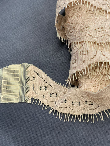 19 PIECES LEFT: 2cm x 140cm lingerie? ecru nylon scalloped lace trim