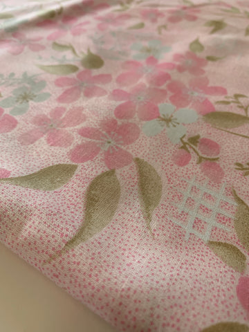 3m LEFT: Vintage Sheeting 1980s Pretty Mottled Pink Spot & Floral