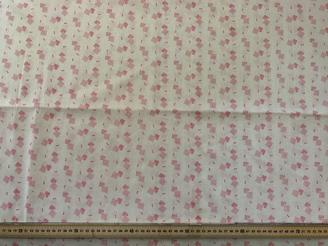 1.5m LEFT: Vintage 1980s Light Weight Cotton w/ Pink Line Shapes
