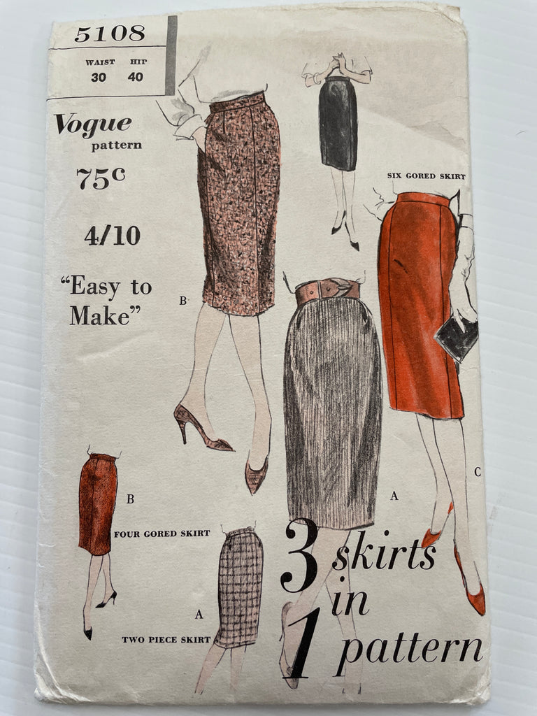 SLIM 'WIGGLE' SKIRT: Vogue 1960 waist 30 hip 40 uncut factory folded *5108