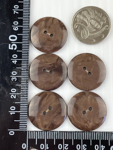 ONE SET ONLY: Vintage 5 x shiny brown domed plastic 2-hole buttons 23mm