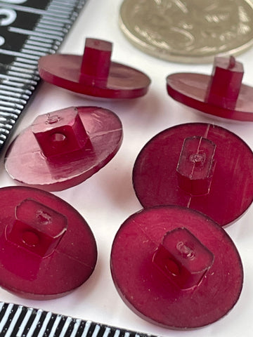 ONE SET ONLY: 6 x vintage plastic textured claret red shank buttons 15mm