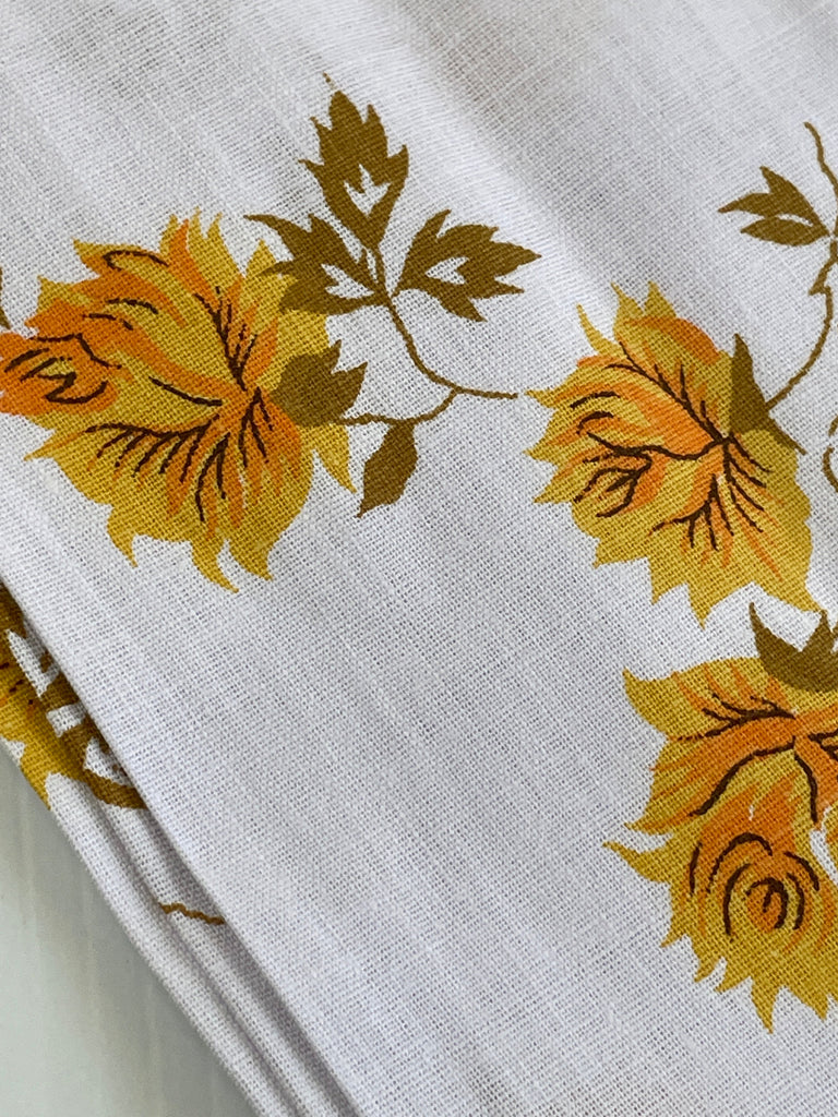 3m LEFT: Vintage Cotton Sheeting 1970s Unused Warm Brown Yellow Roses