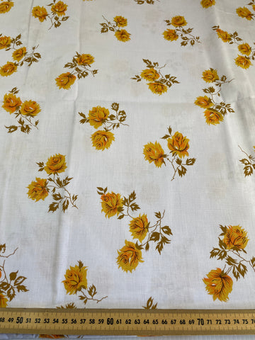 3m LEFT: Vintage Cotton Sheeting 1970s Unused Warm Brown Yellow Roses