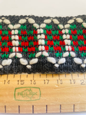 1.5m LEFT: Vintage 1970s woven hippie hippy trim 52mm wide