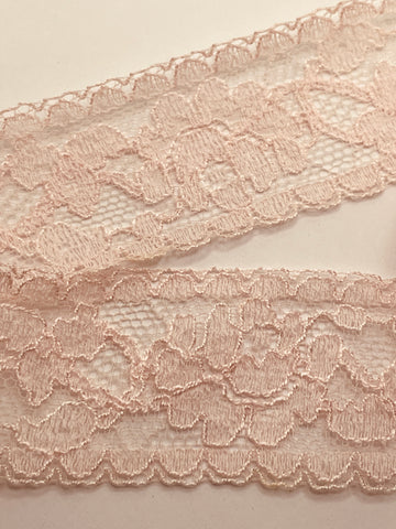 5.5m LEFT: 60s? Vintage pale pink cotton rayon lace trim 3.2cm wide