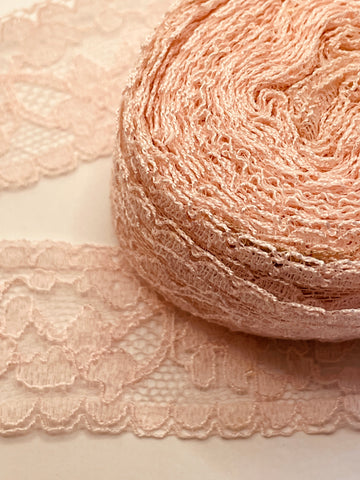 Vintage Trim 1960s? Pale Pink Cotton Rayon Lace Trim 32mm Wide