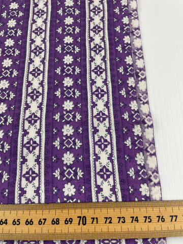 LAST 1/2m: Vintage Fabric 1960s 70s Viyella Retro Purple Ogee & Floral