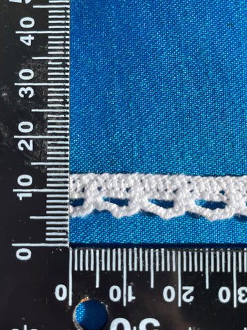 5.5m LEFT: vintage hand crochet? white cotton edging trim 8mm