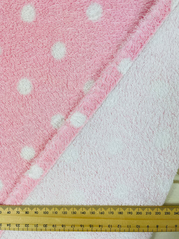 ONE ONLY: Kitsch pink w/ white polka dot Cath Kidston Home cotton towel 2011 67cm x 134cm