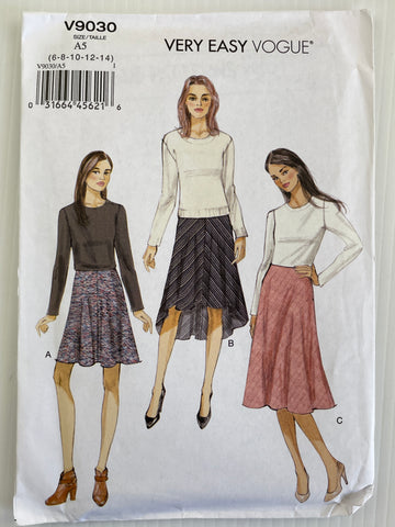 MISSES SKIRT: Very Easy Vogue Sizes 6-14 Sewing Pattern V9030
